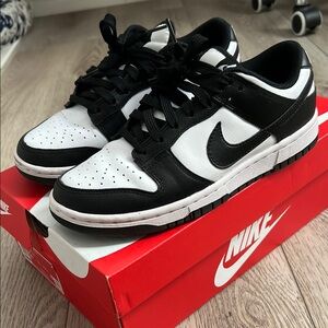 Nike Pandas Men's Black and White Sneakers